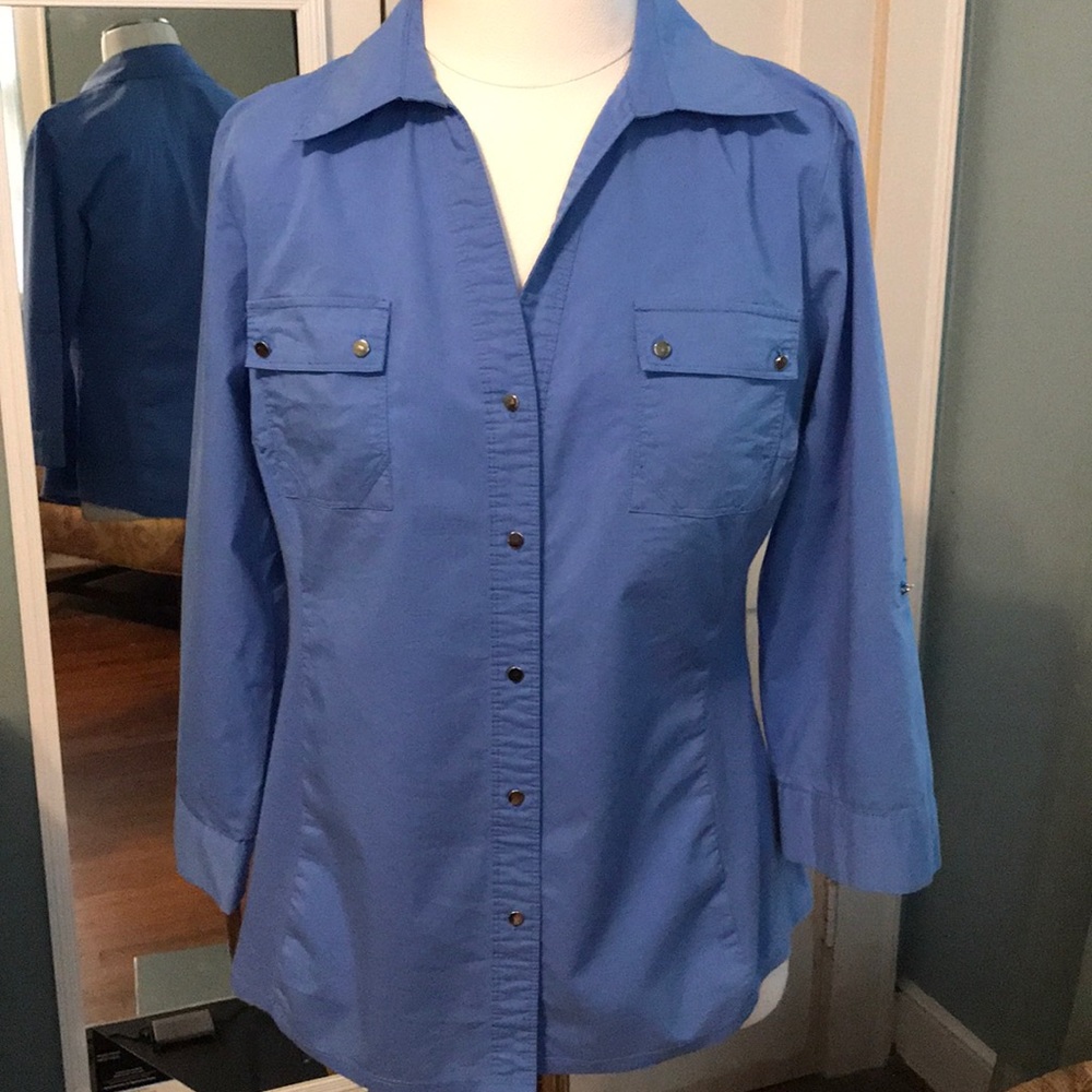 Zac & Rachel Button Down Shirt. Size Medium
